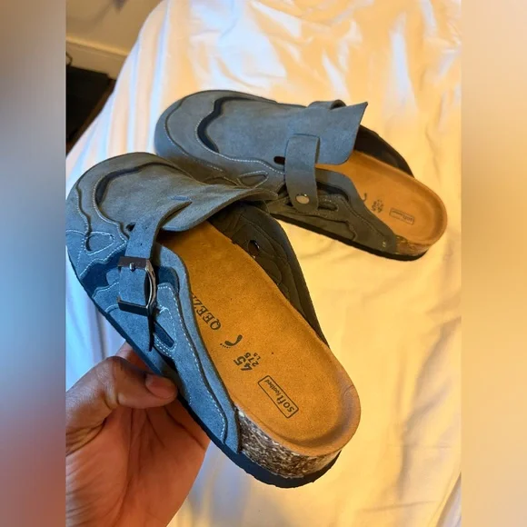 Clogs - Picture 3 of 5